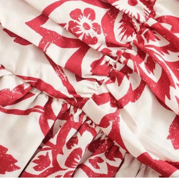 NEW! Hawaiian Pleated Skirt in red and white floral - Picture 5 of 6